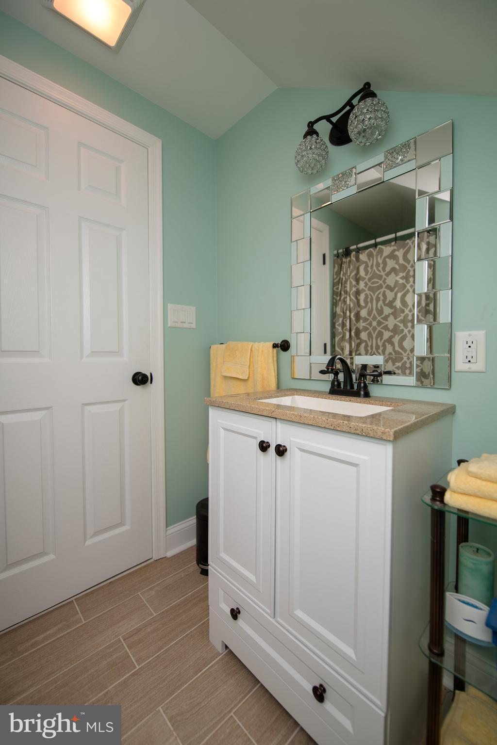 2501 Salem Bottom Road Westminster, MD 21157 - Photo 22 of 30 Bath 2nd floor