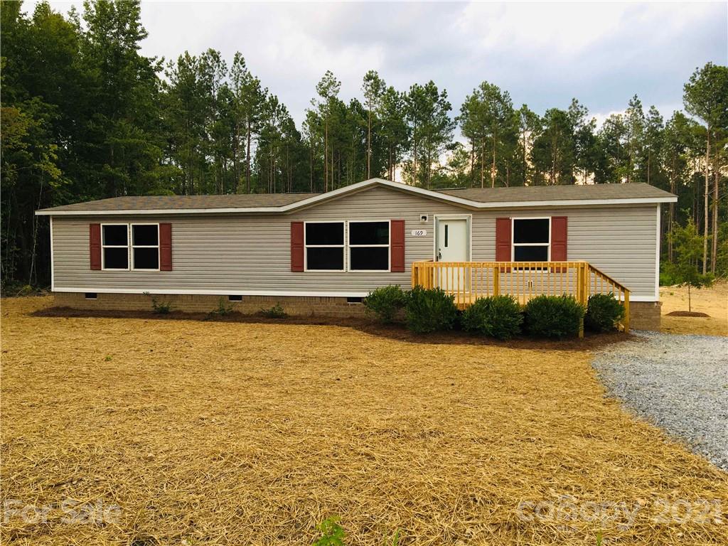 169 Mosley Road Blacksburg, SC 29702 - Photo 1 of 20 front view of a house with a yard