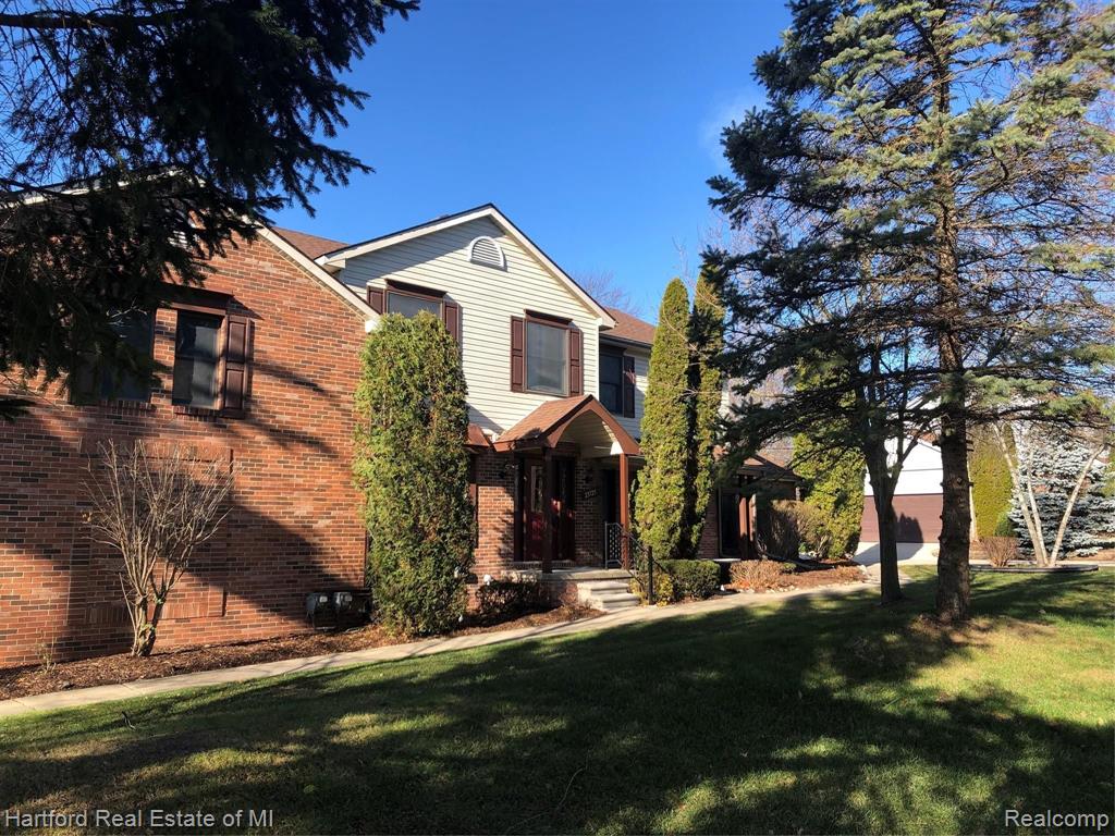 23725 Middlebelt Road Farmington Hills, MI 48336 - Photo 1 of 36