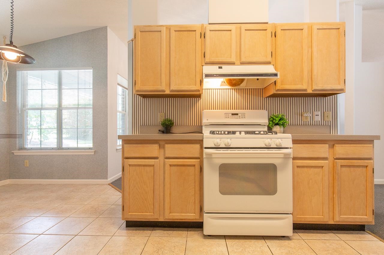924 Stone House Road Tallahassee, FL 32301 - Photo 3 of 42 Gallery Image 3