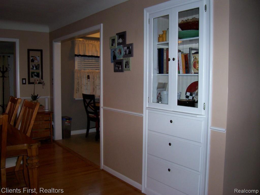 15630 Meadowbrook Road Redford, MI 48239 - Photo 14 of 27 15630 Meadowbrook 007.jpg