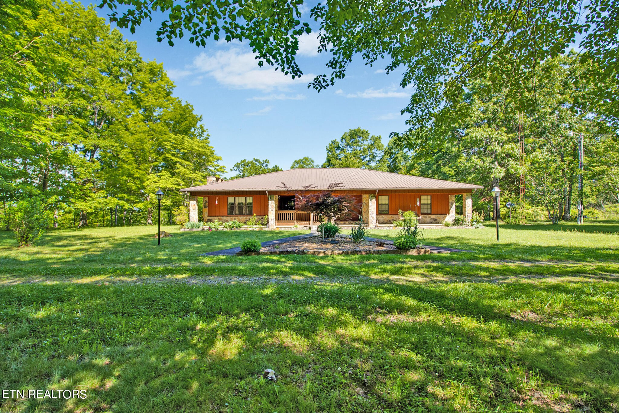 312 Payne Road Sunbright, TN 37872 - Photo 1 of 57 Gallery Image 1