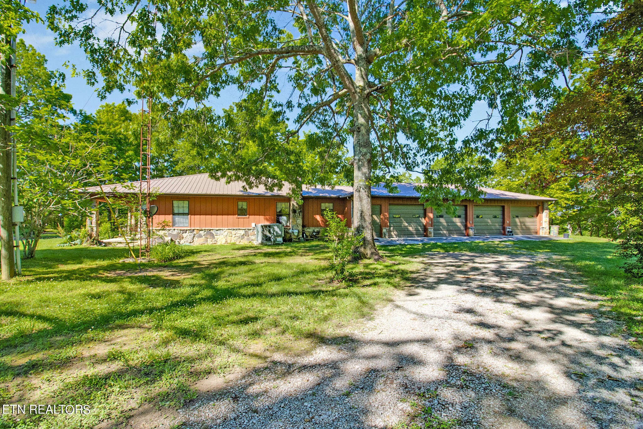 312 Payne Road Sunbright, TN 37872 - Photo 5 of 57 Gallery Image 5
