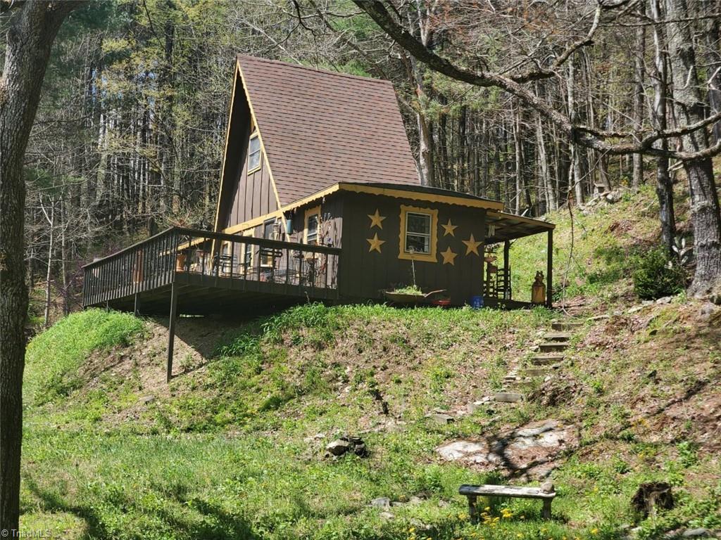 891 Alpine Acres Road Vilas, NC 28692 - Photo 1 of 24 Gallery Image 1