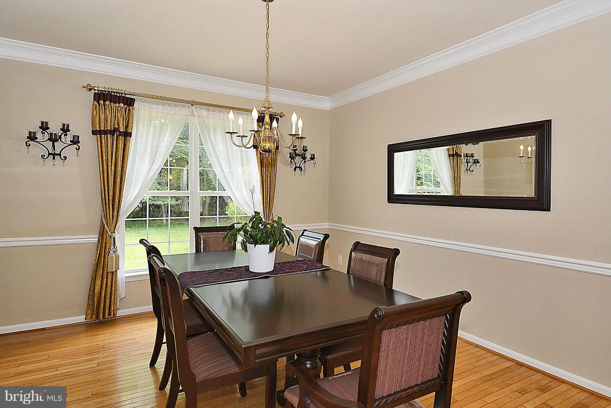 18004 Coachmans Road Germantown, MD 20874 - Photo 8 of 30 Dining Room