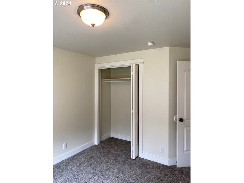 4076 Cherokee Drive Springfield, OR 97478 - Photo 13 of 23