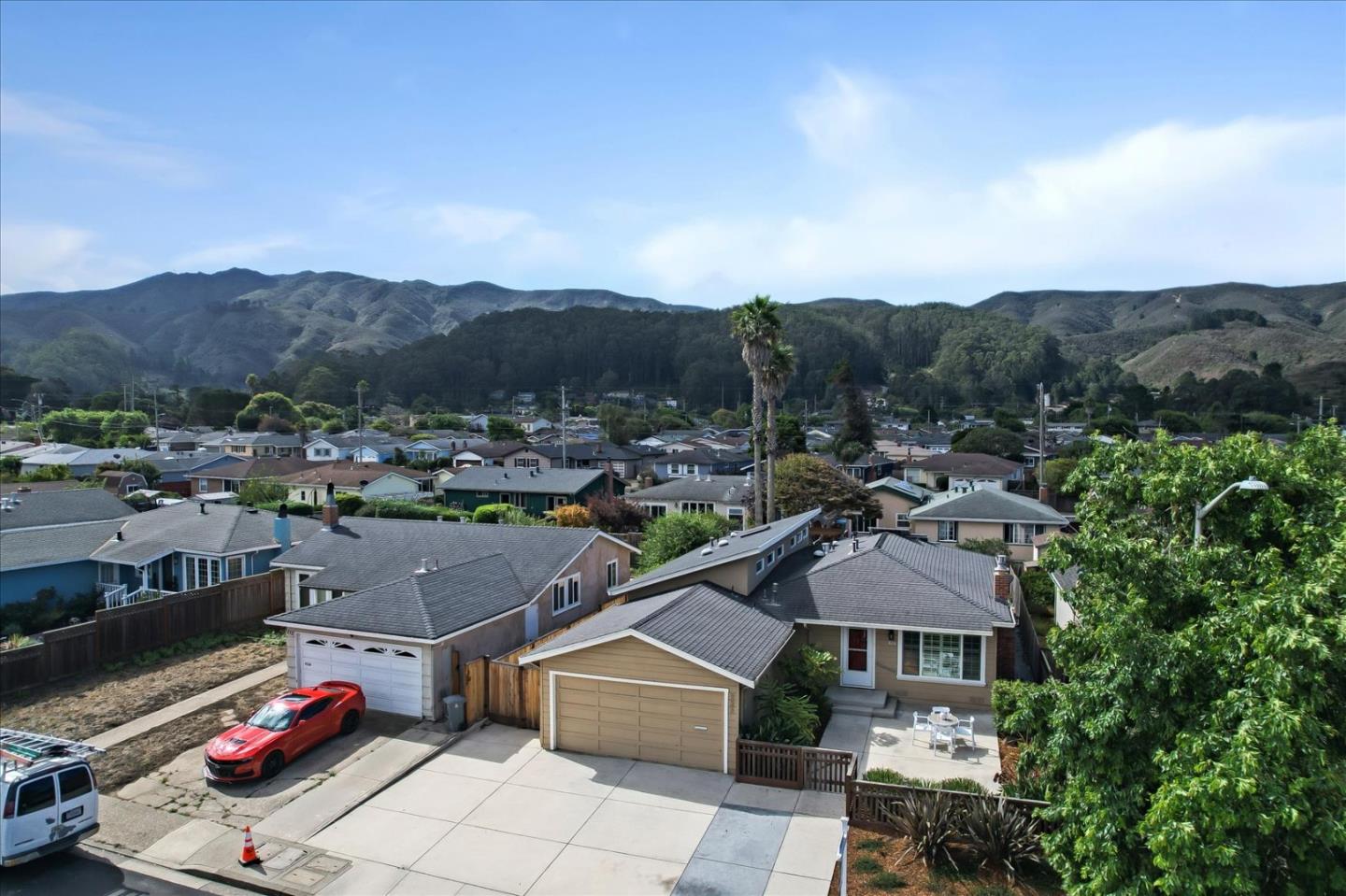 828 Linda Mar Boulevard Pacifica, CA 94044 - Photo 40 of 44 a view of houses with outdoor space