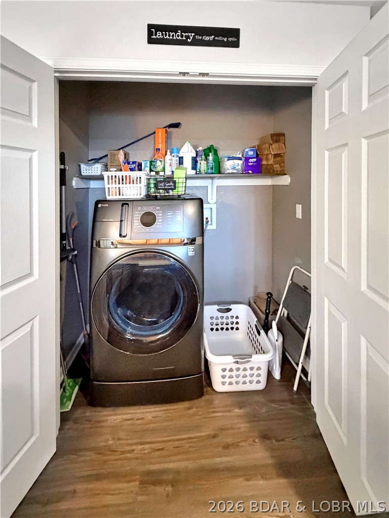 28251 Shore Road Warsaw, MO 65355 - Photo 18 of 51 Laundry closet