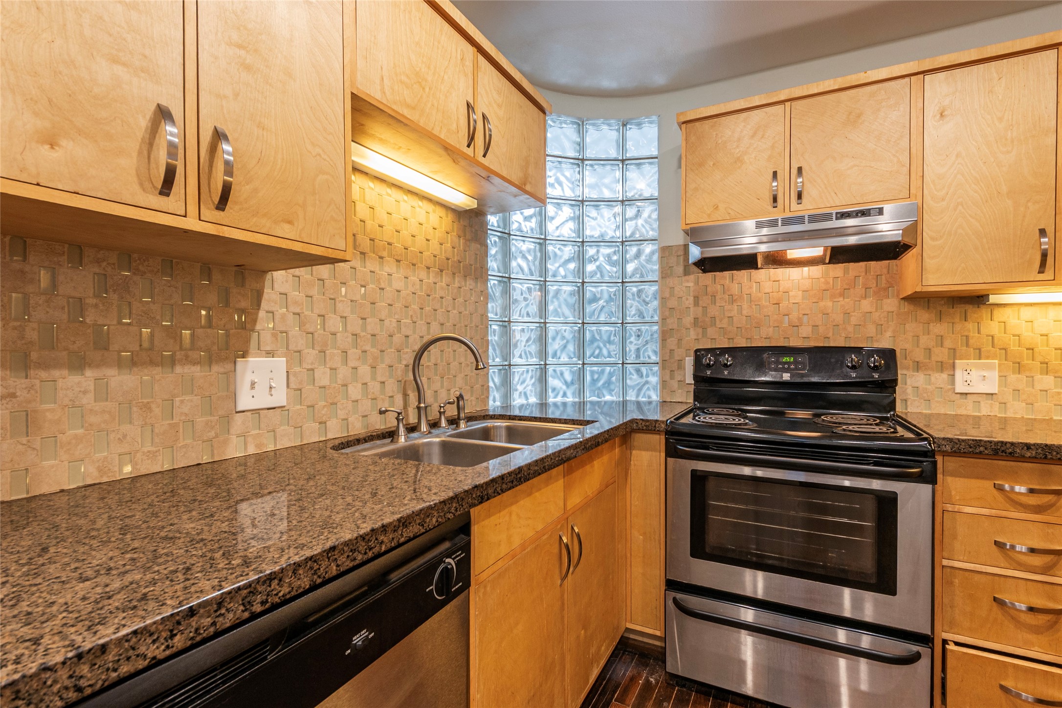 1413 23rd Street Rear, Unit 10 Galveston, TX 77550 - Photo 19 of 28