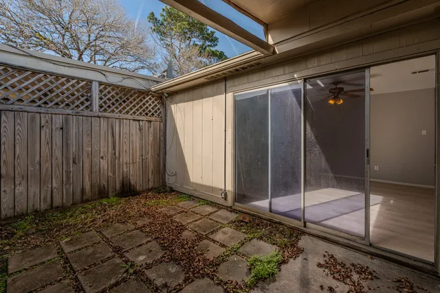 $1,795 | 1191 Park Meadow Drive, Beaumont, TX 77706