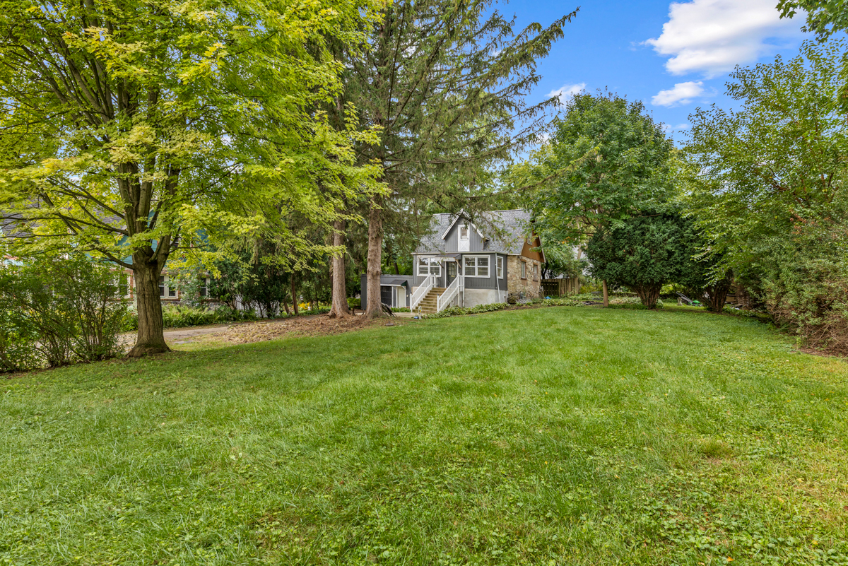 148 Wildwood Road Algonquin, IL 60102 - Photo 3 of 17