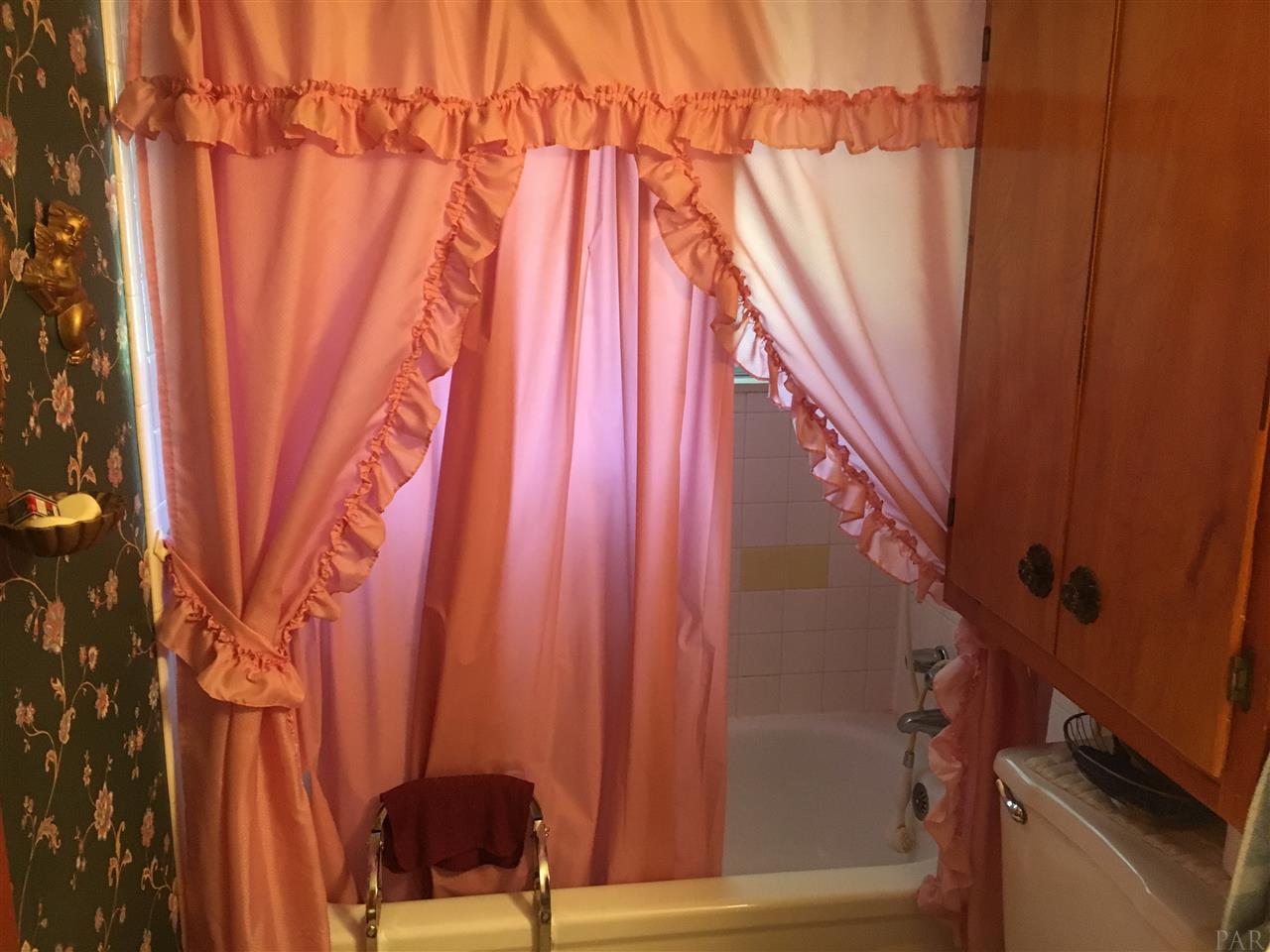 302 Tatom Avenue Atmore, AL 36502 - Photo 8 of 9 Gallery Image 8
