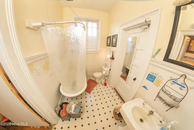 $450,000 | 707 West 4th Street, Greenville, NC 27834