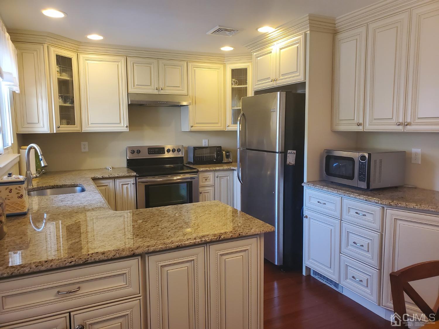 B Branch Road Monroe Township, NJ 08831 - Photo 5 of 17 Gallery Image 5