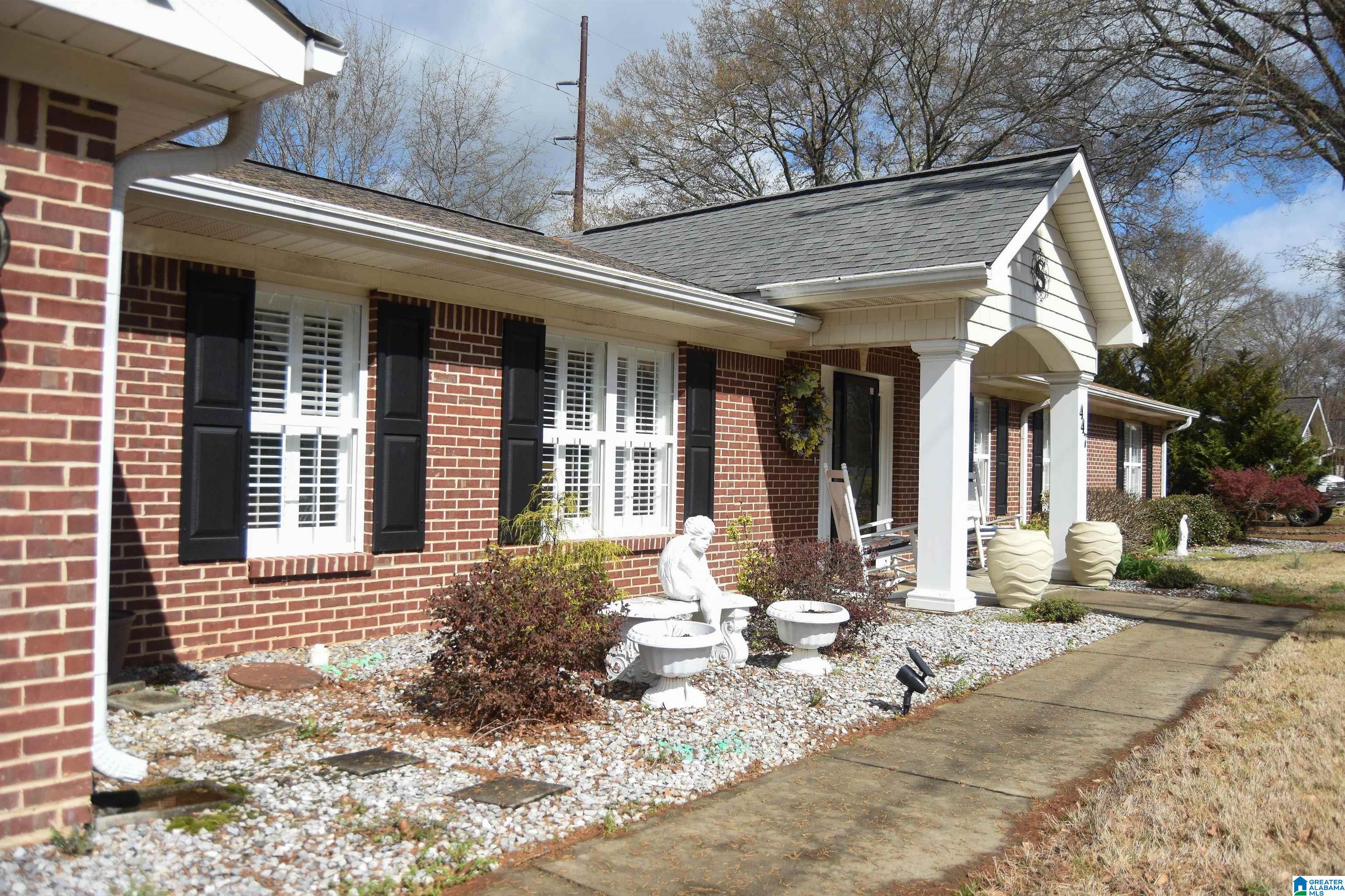 447 Morton Road Anniston, AL 36205 - Photo 4 of 48