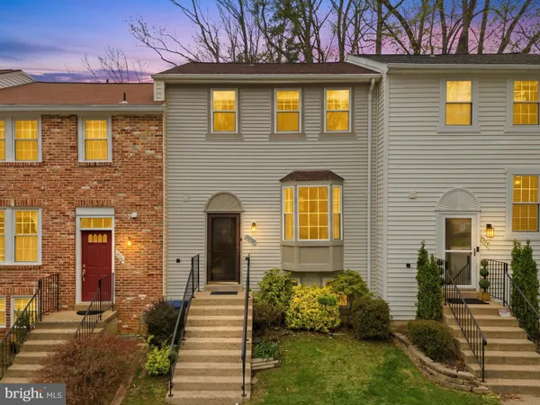 $625,000 | 10058 Chestnut Wood Lane, Burke, VA 22015