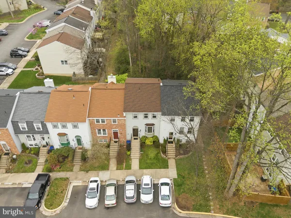 $625,000 | 10058 Chestnut Wood Lane, Burke, VA 22015