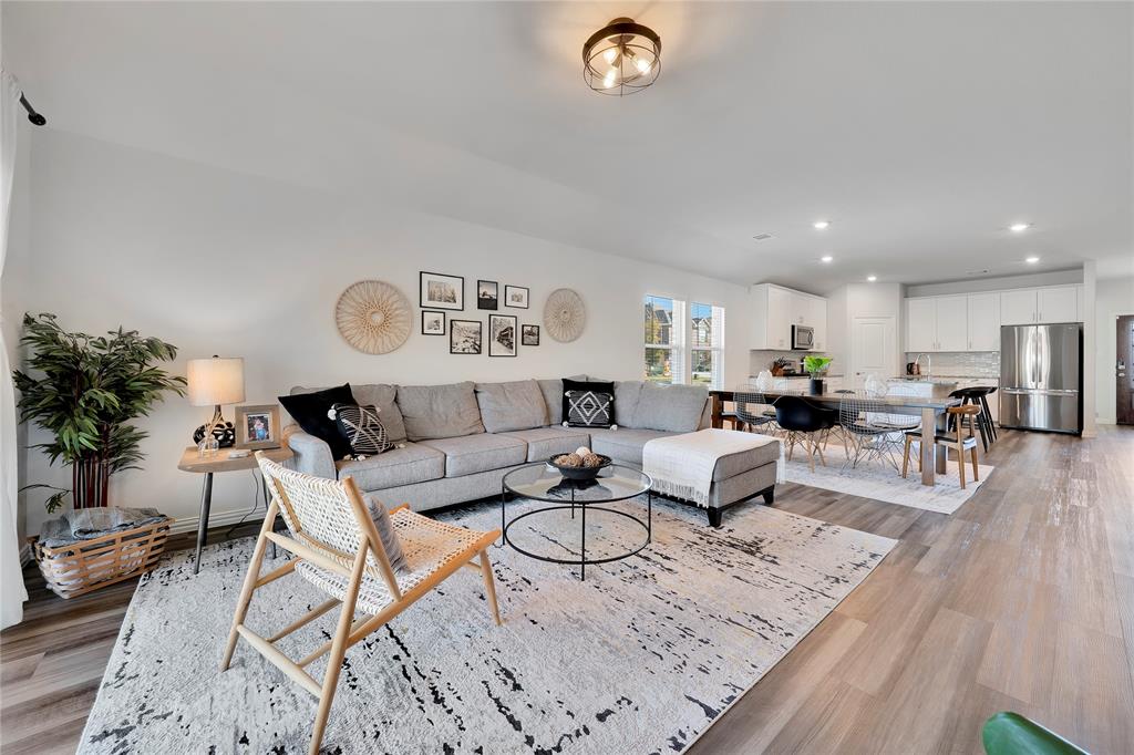 1817 Berry Rdg Trail Aubrey, TX 76227 - Photo 5 of 30 a living room with furniture