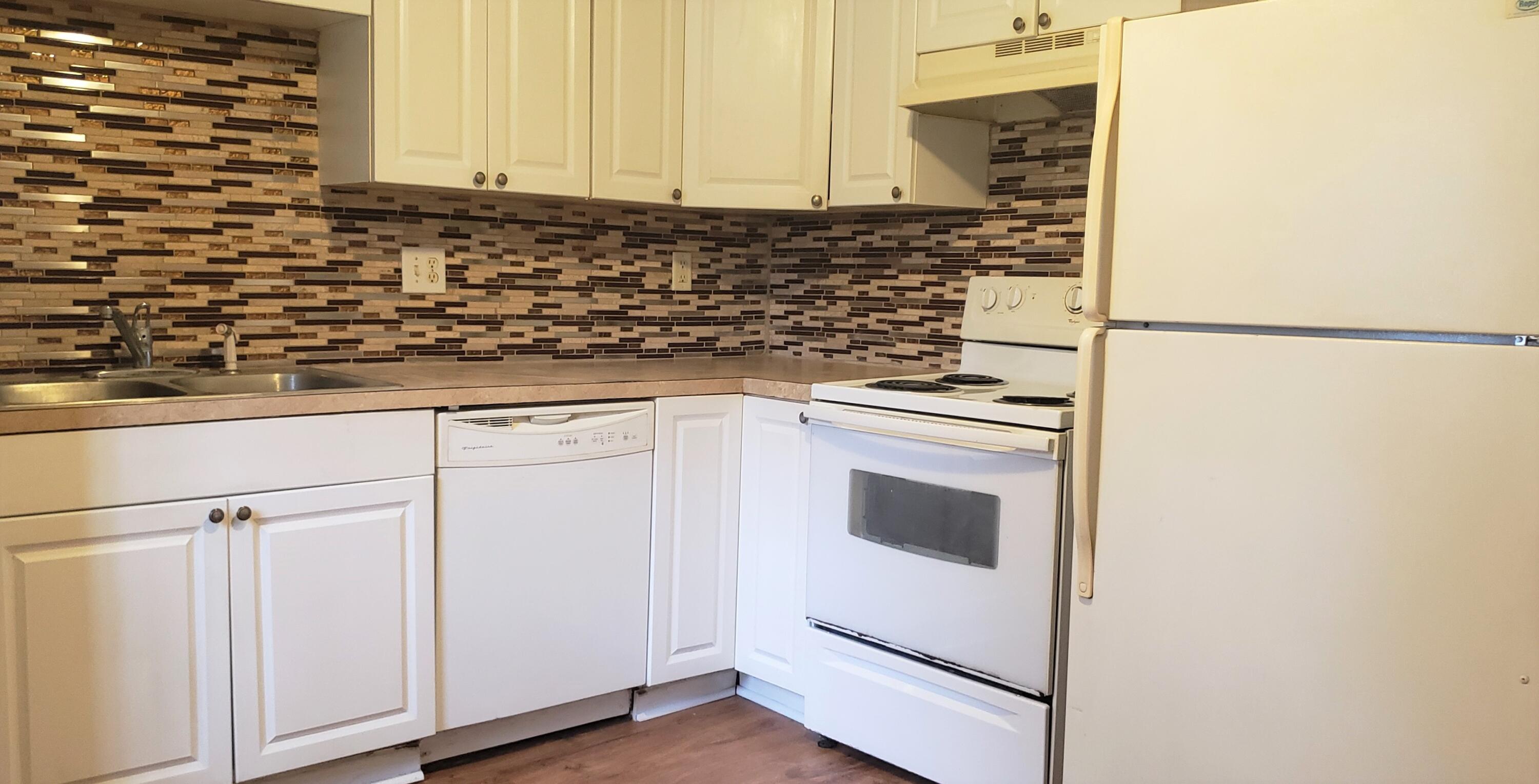 1160 Boonehill Road, Unit B Summerville, SC 29483 - Photo 3 of 7 20200219_150108