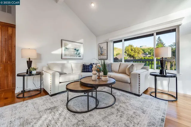 $2,390,000 | 9 Irvine Drive, Moraga, CA 94556