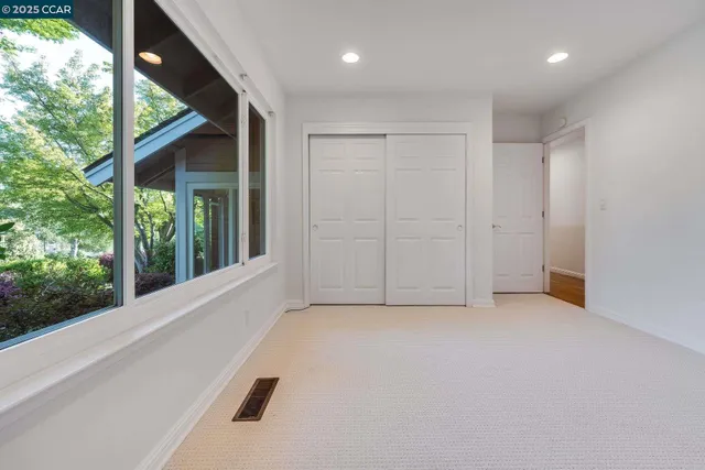 $2,390,000 | 9 Irvine Drive, Moraga, CA 94556