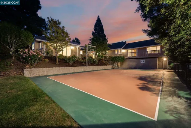 $2,390,000 | 9 Irvine Drive, Moraga, CA 94556