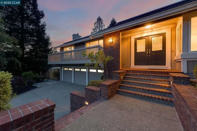 $2,390,000 | 9 Irvine Drive, Moraga, CA 94556