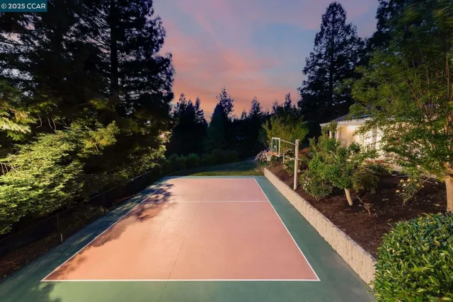 $2,390,000 | 9 Irvine Drive, Moraga, CA 94556