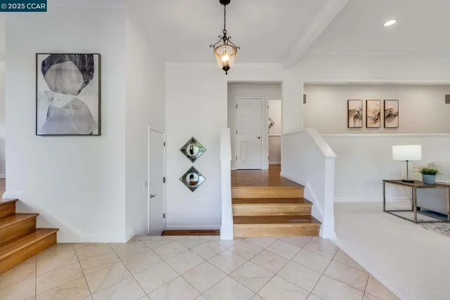 $2,390,000 | 9 Irvine Drive, Moraga, CA 94556