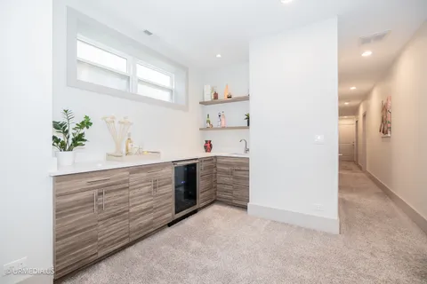 $587,000 | 1221 East 46th Street, Unit 1, Chicago, IL 60653