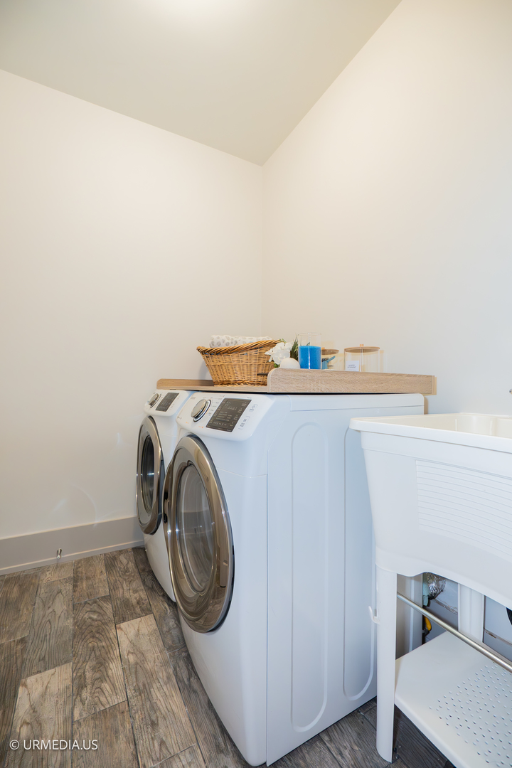 1221 East 46th Street, Unit 1 Chicago, IL 60653 - Photo 35 of 38