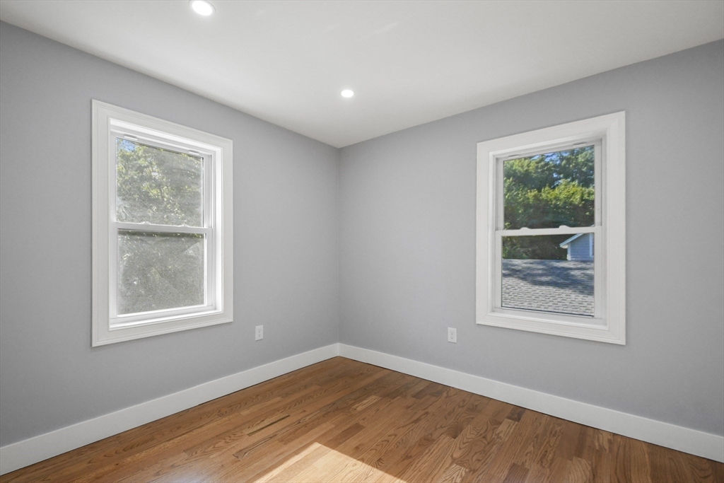 56 Grove Avenue Wilmington, MA 01887 - Photo 32 of 40