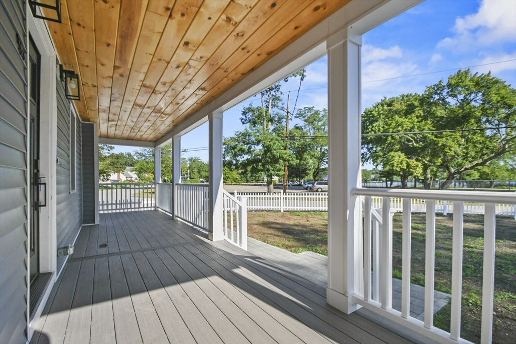 56 Grove Avenue Wilmington, MA 01887 - Photo 9 of 40