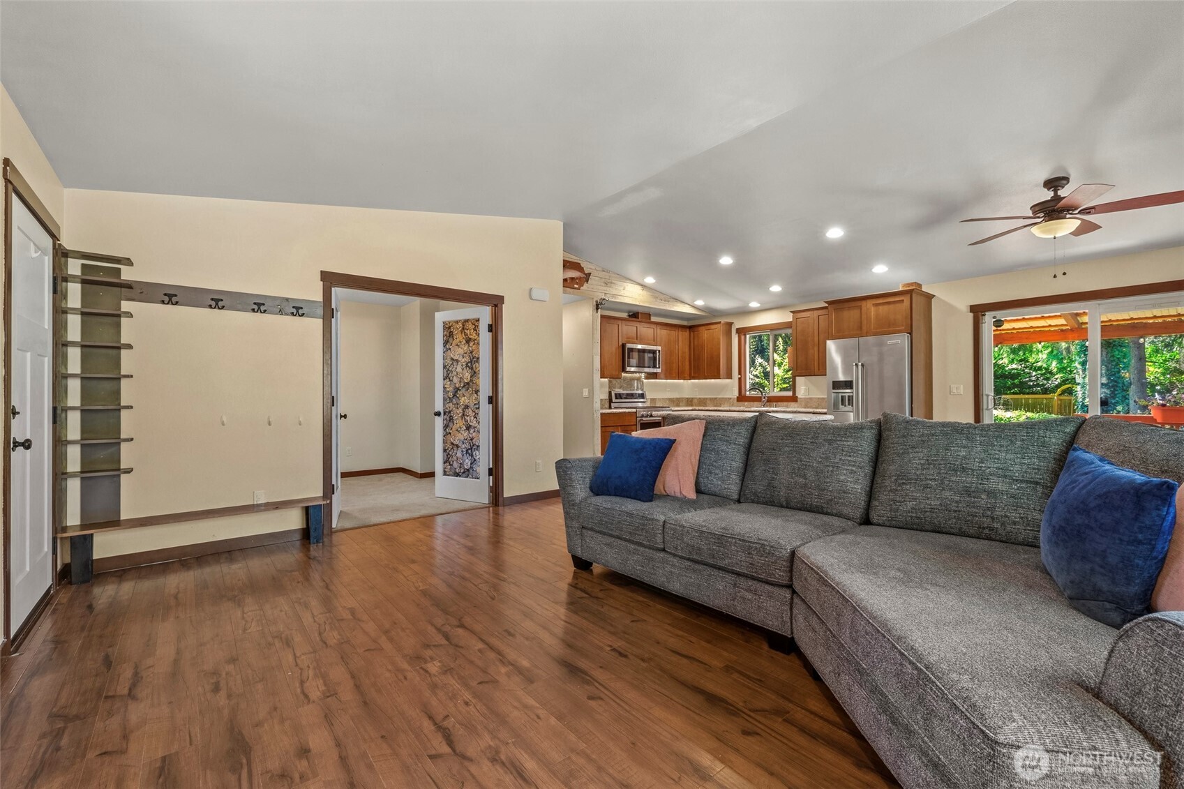 44303 Pine Road Gold Bar, WA 98251 - Photo 5 of 33