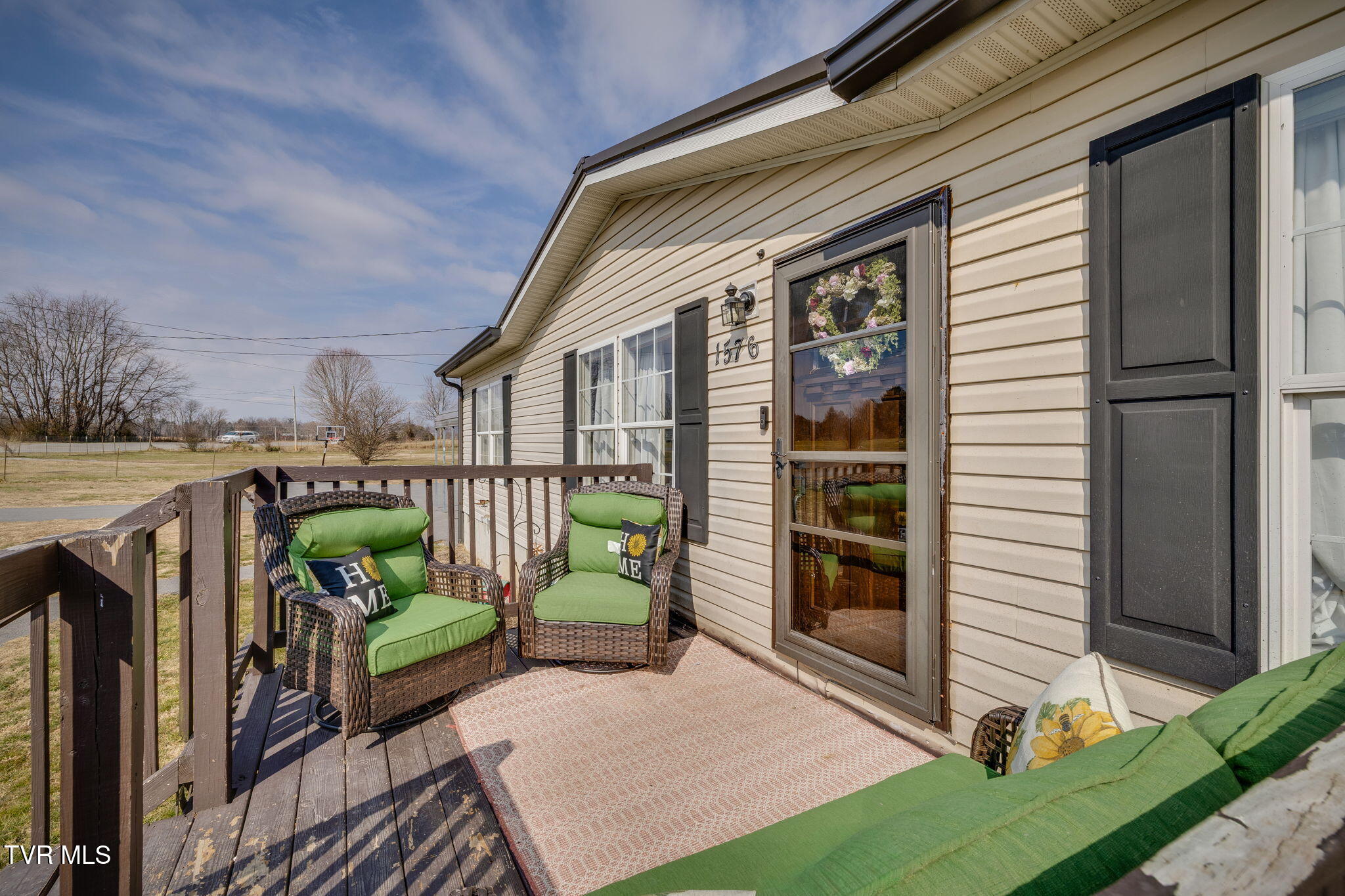 1576 Corby Bridge Road Chuckey, TN 37641 - Photo 2 of 41 004