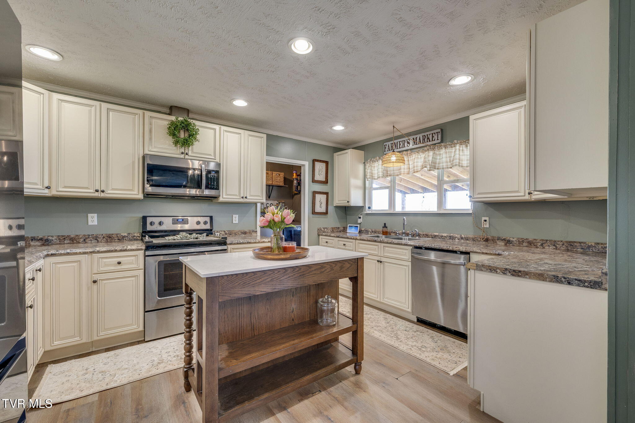 1576 Corby Bridge Road Chuckey, TN 37641 - Photo 7 of 41 010