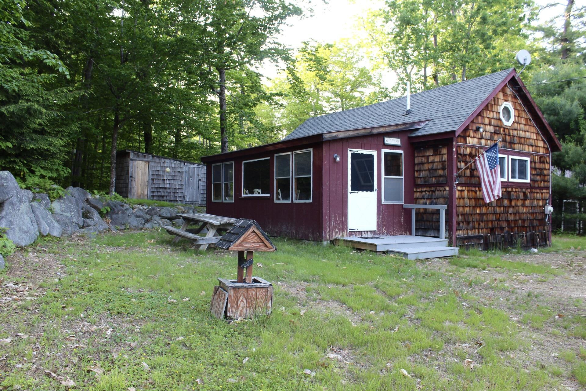 Left side of outside w. shed