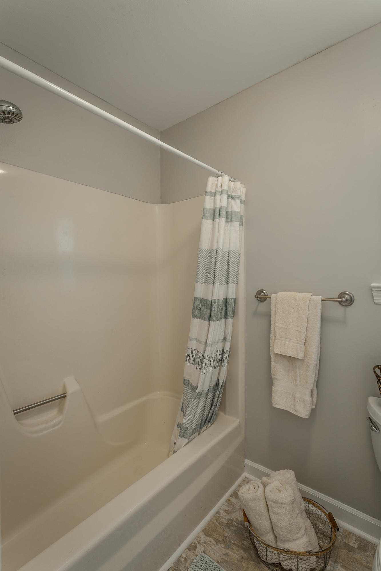 611 Valley Bridge Road Chattanooga, TN 37415 - Photo 28 of 40 611 Valley Bridge Road-34