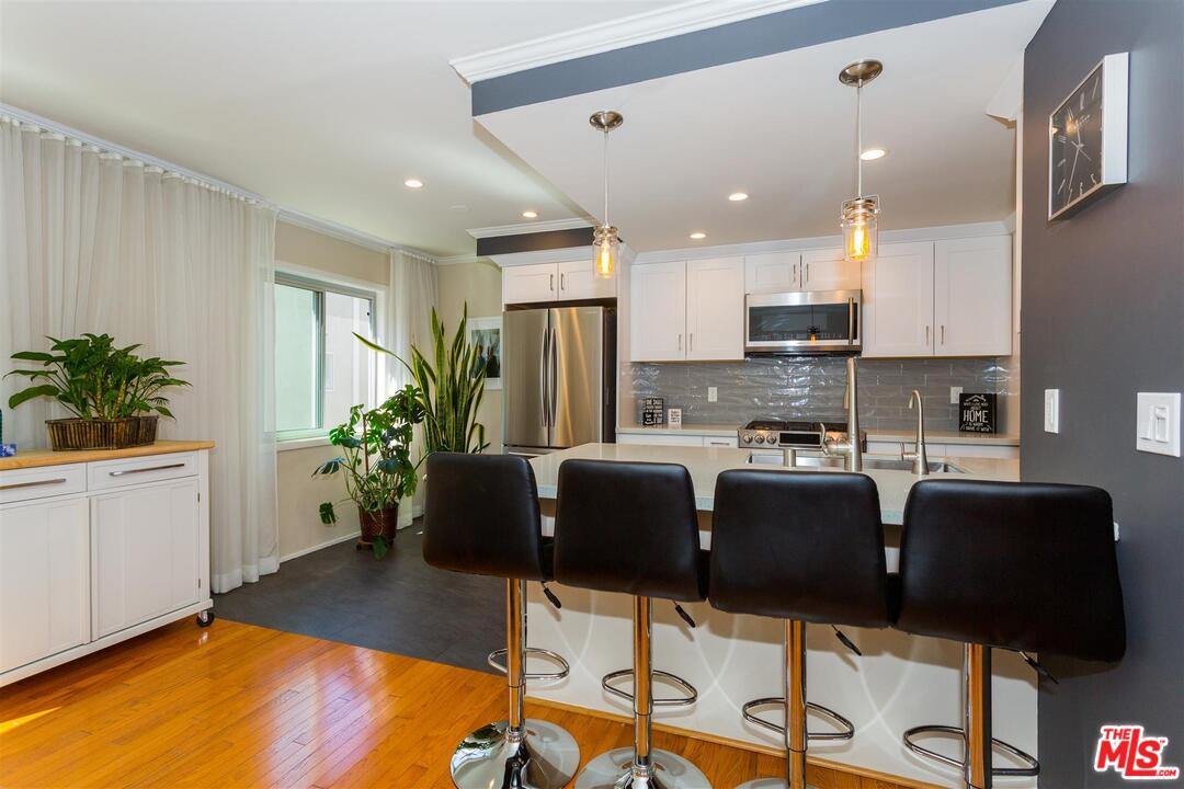13360 Maxella Avenue, Unit 4 Marina del Rey, CA 90292 - Photo 11 of 20