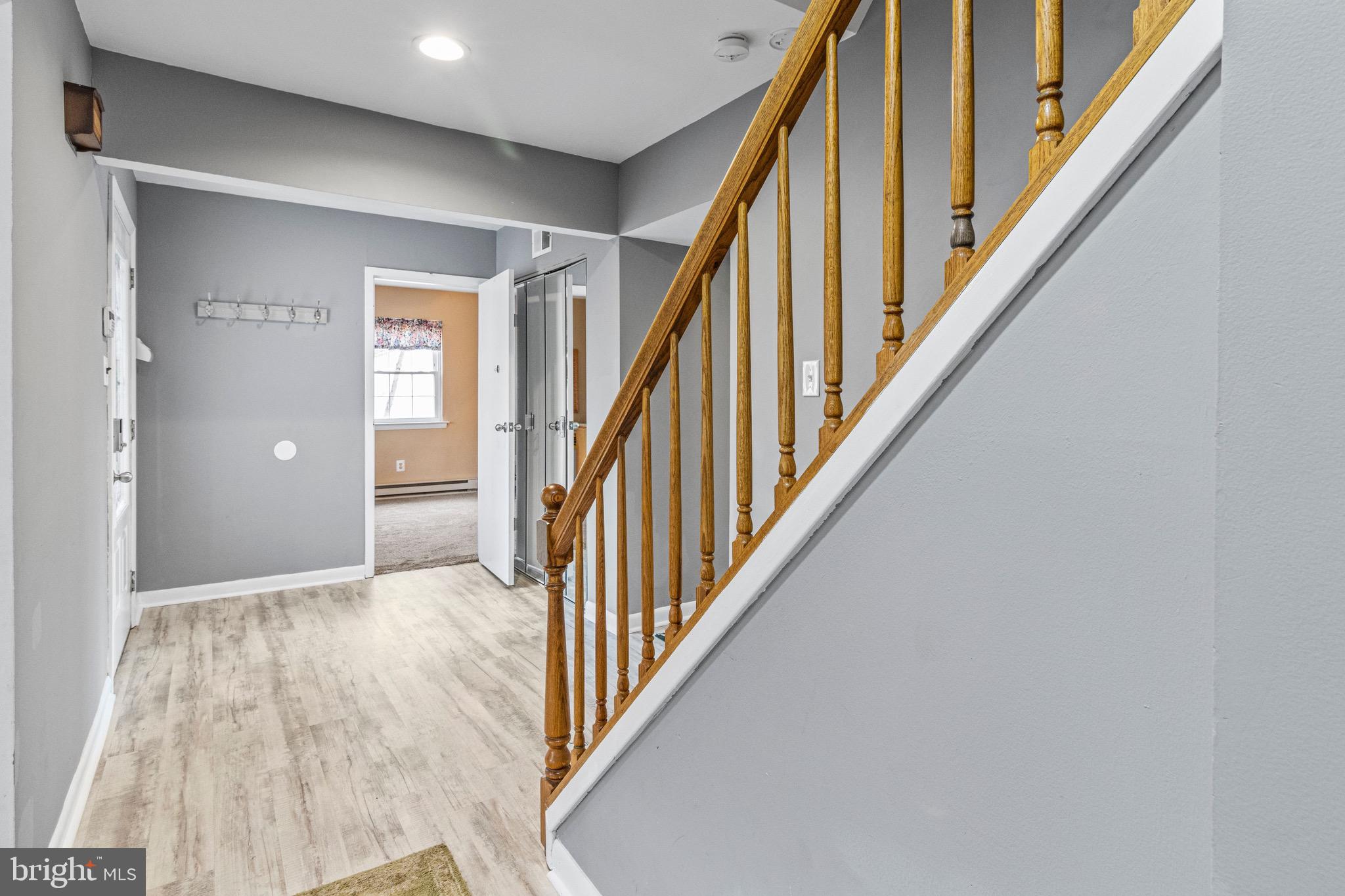567 Coach Road Horsham, PA 19044 - Photo 8 of 40 Gallery Image 8