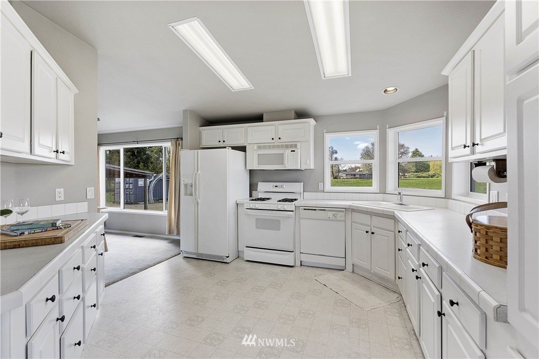 10494 Collins Road Sedro-Woolley, WA 98284 - Photo 16 of 32 Gallery Image 16