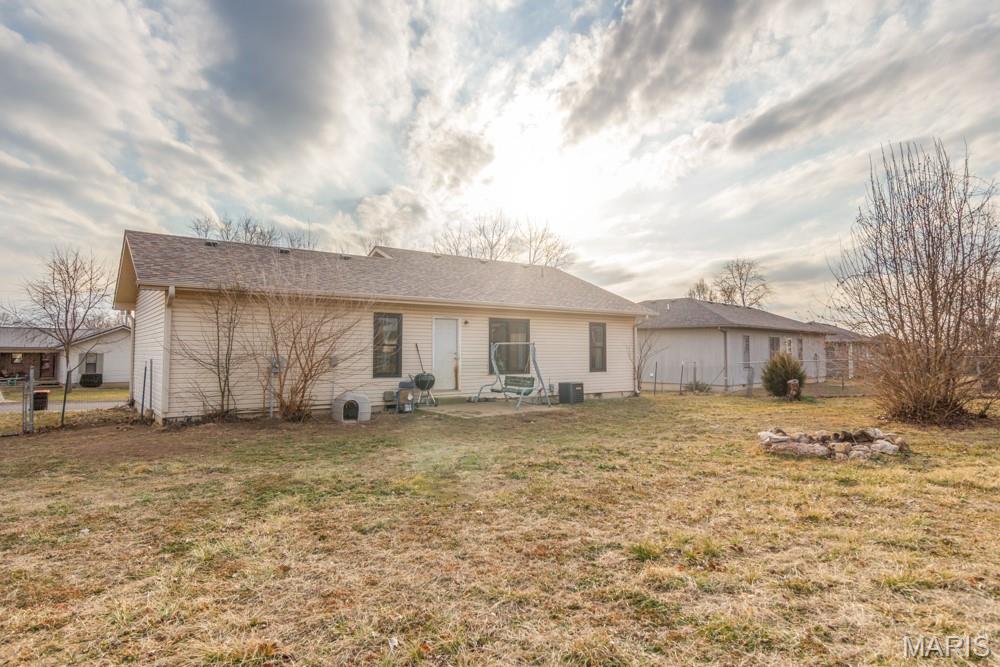 1121 Fowler Road Lebanon, MO 65536 - Photo 18 of 20