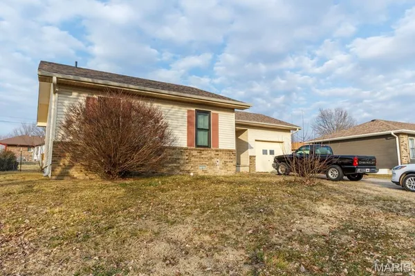 $165,000 | 1121 Fowler Road, Lebanon, MO 65536