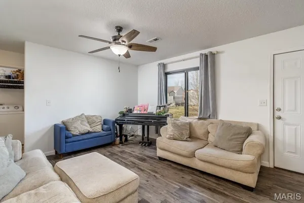 $165,000 | 1121 Fowler Road, Lebanon, MO 65536