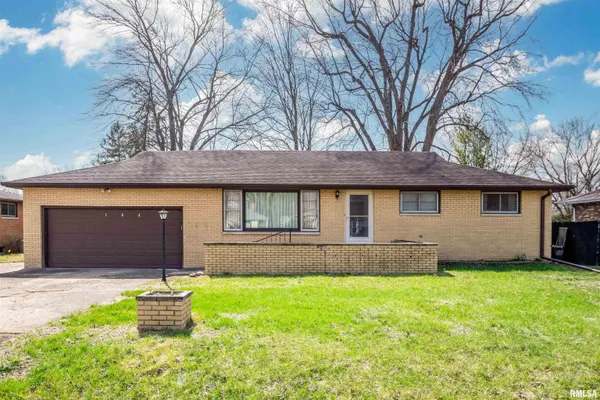 $155,000 | 108 Turnron Place, East Peoria, IL 61611
