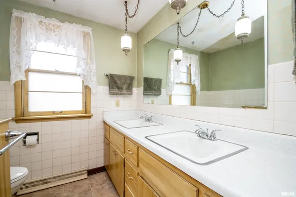 $155,000 | 108 Turnron Place, East Peoria, IL 61611