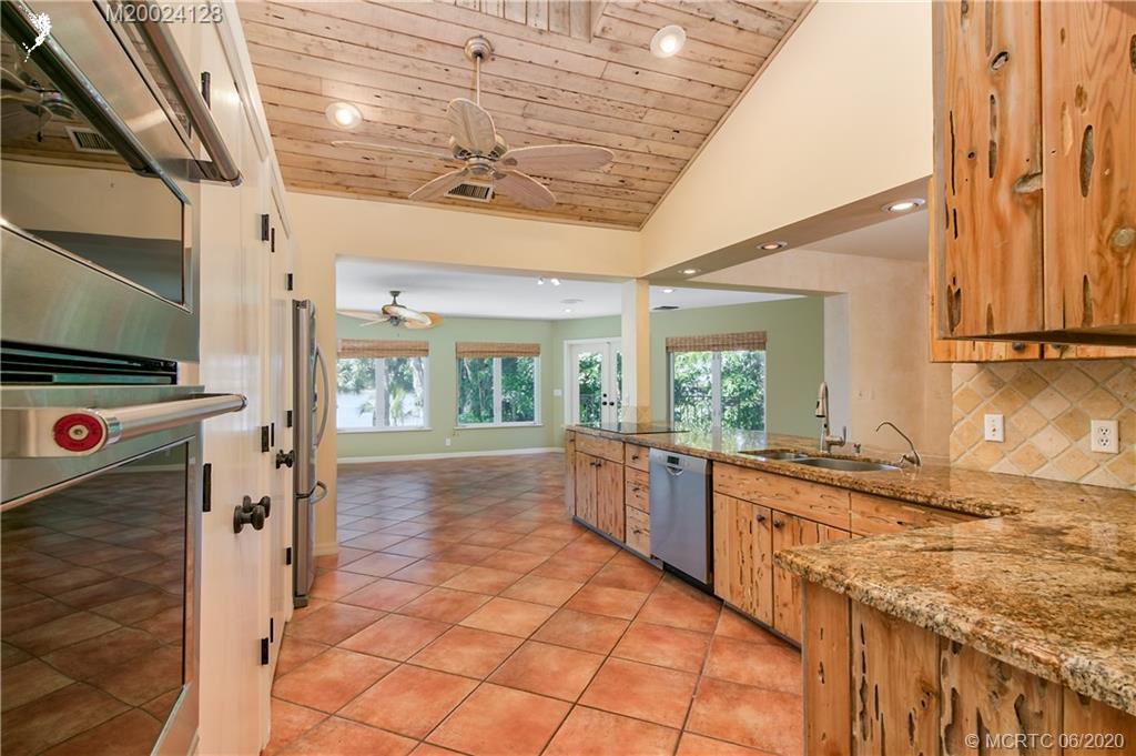 17 West High Point Road Stuart, FL 34996 - Photo 12 of 23 Gallery Image 12