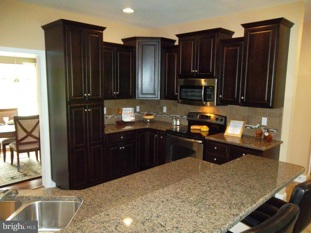 690 Jake Landis Road, Unit ASHTON Lititz, PA 17543 - Photo 12 of 36