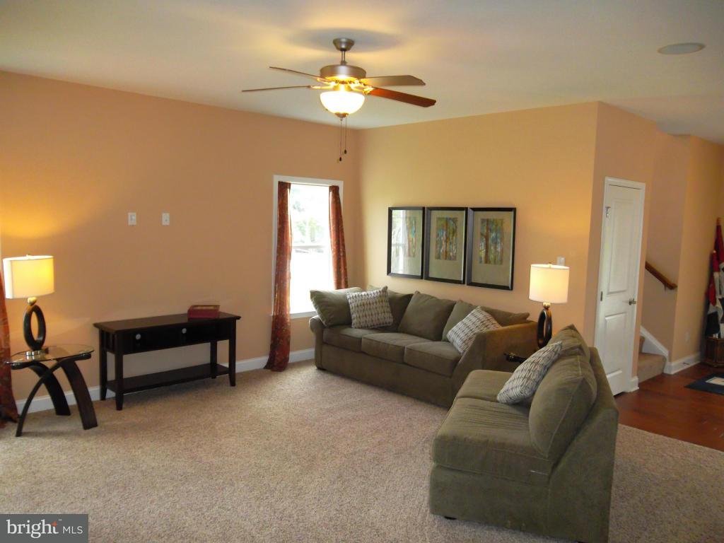 690 Jake Landis Road, Unit ASHTON Lititz, PA 17543 - Photo 6 of 36