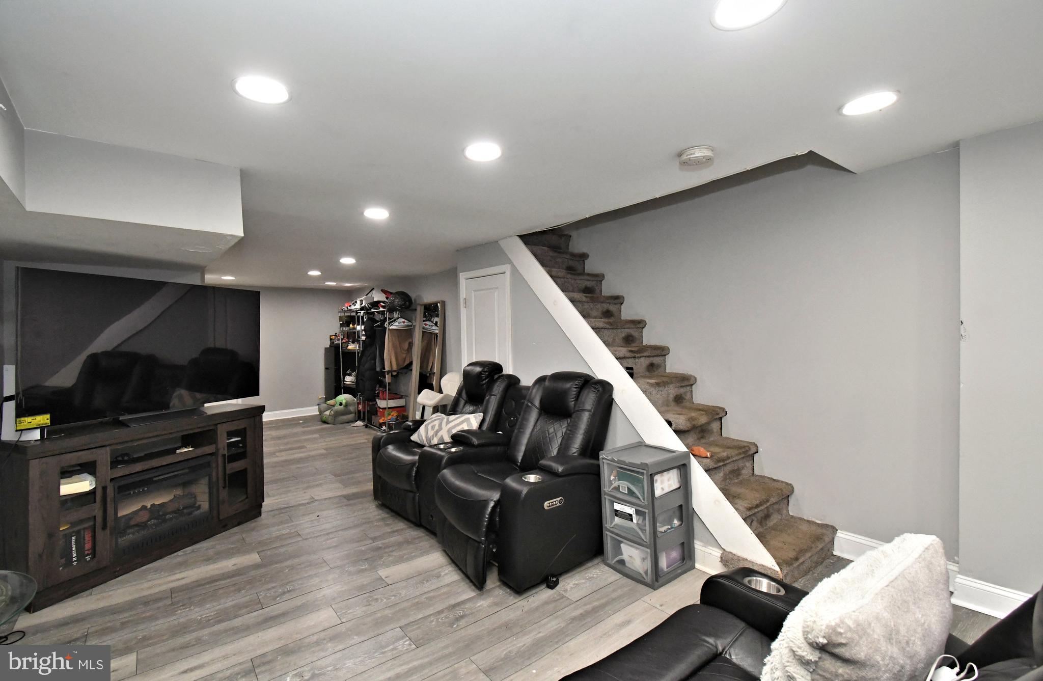 7027 Charles Street Philadelphia, PA 19135 - Photo 31 of 39